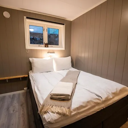Tobiasbrygga Aparthotel Henningsvær Exterior photo